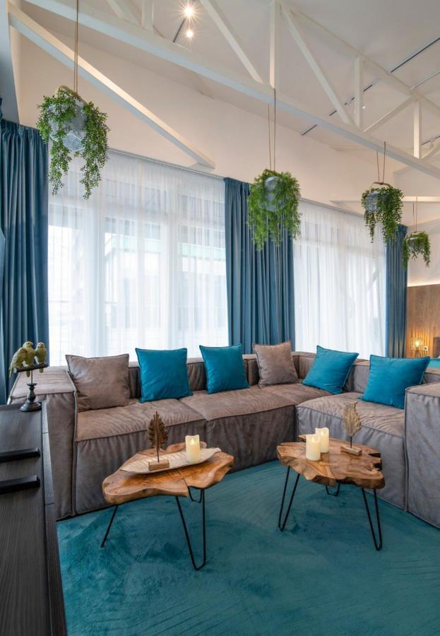 Stylish 1 Bedroom Studio Near Most City Dnipro Exterior photo