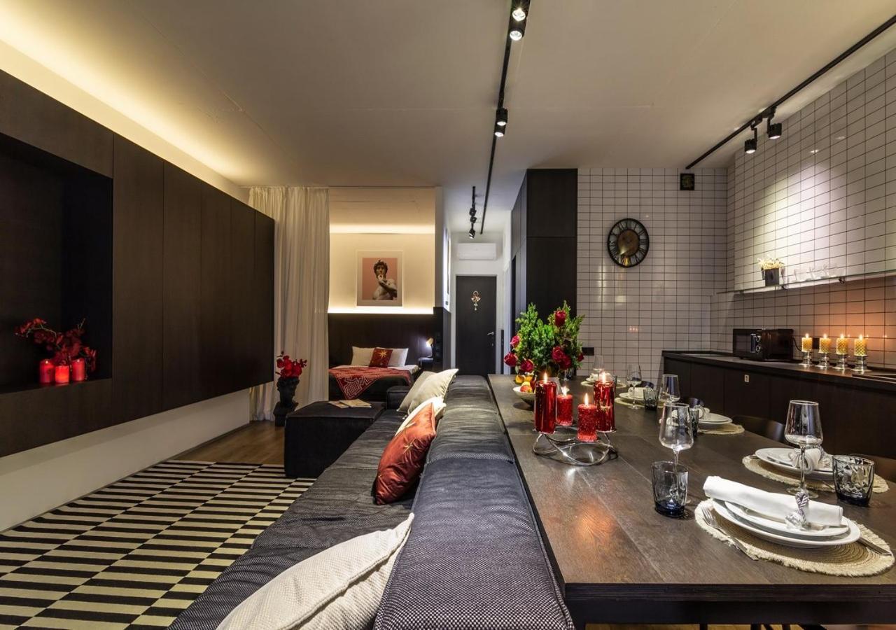 Stylish 1 Bedroom Studio Near Most City Dnipro Exterior photo