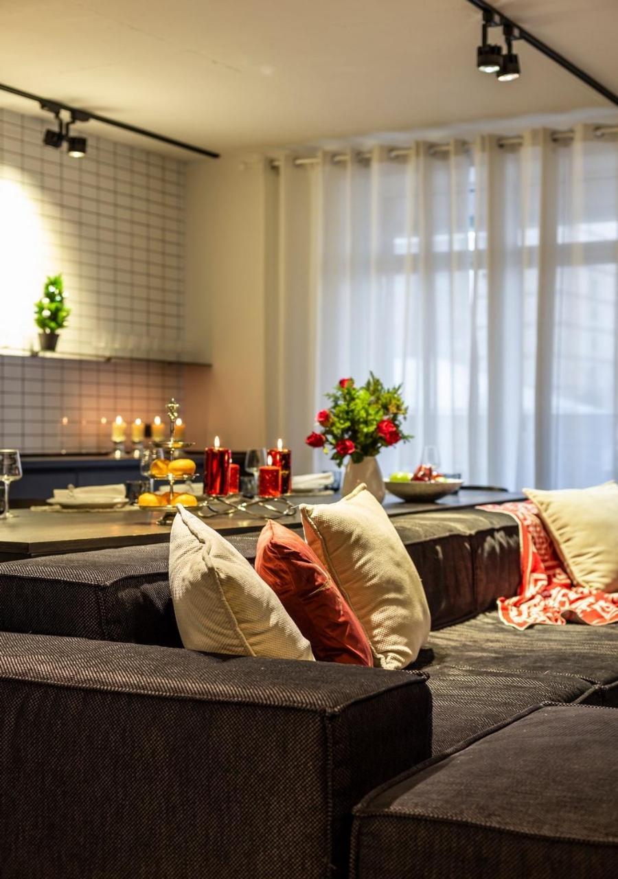 Stylish 1 Bedroom Studio Near Most City Dnipro Exterior photo